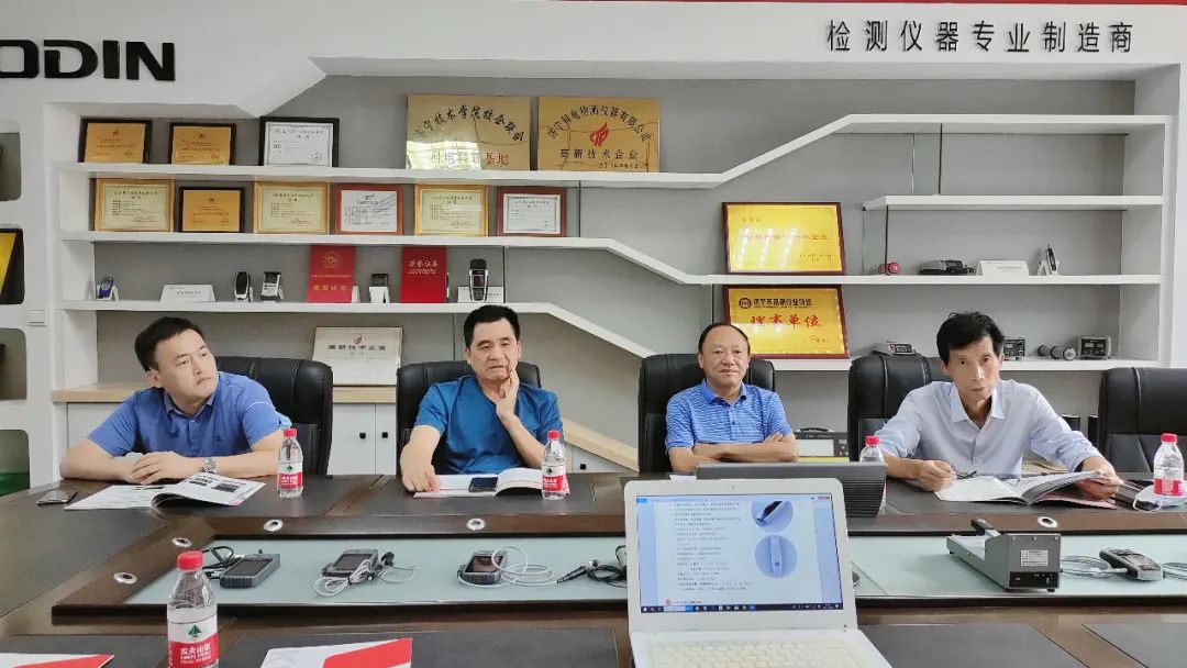 戳我試試