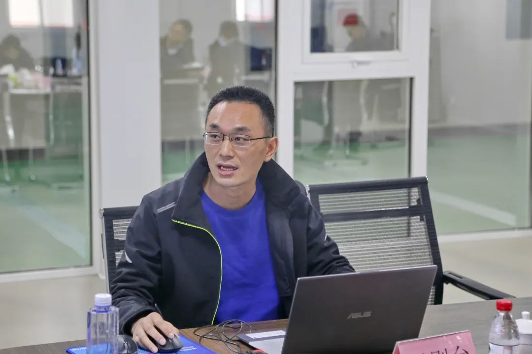 戳我試試